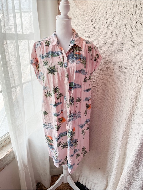 Old Navy Dresses & Skirts - Old Navy Pink Tropical Print Shirt Dress